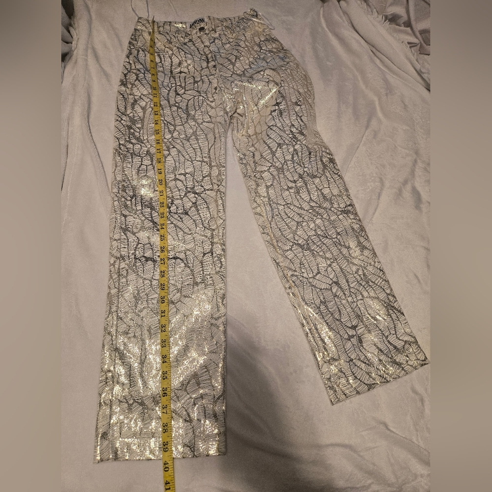 NWT Amylynn Lupe Printed Metallic Pants Sise Small Color Silver/Gold - Picture 6 of 15